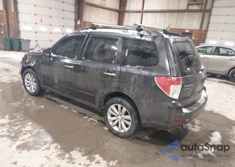 2012 Subaru Forester 2.5X Premium z USA, uszkodzony, nr VIN JF2SHADC4CH419441